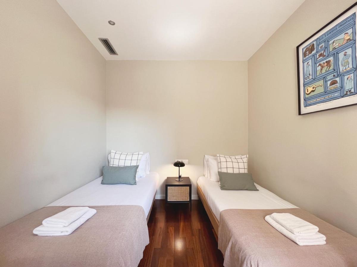 Stay U-Nique Apartments Sants II บาร์เซโลนา ภายนอก รูปภาพ