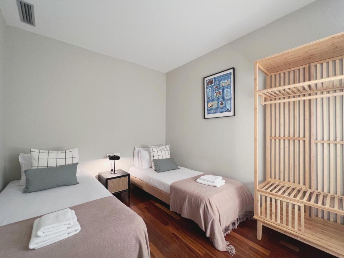 Stay U-Nique Apartments Sants II บาร์เซโลนา ภายนอก รูปภาพ