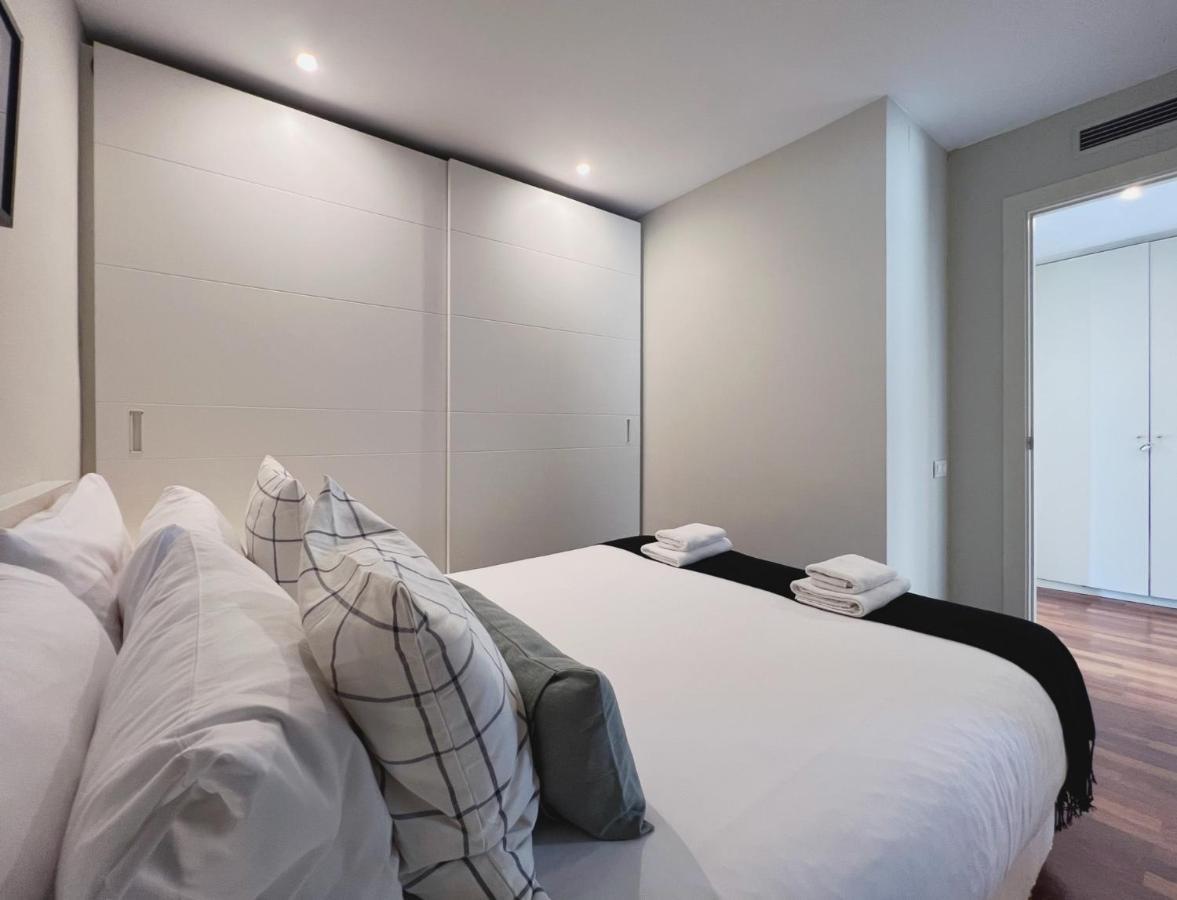 Stay U-Nique Apartments Sants II บาร์เซโลนา ภายนอก รูปภาพ